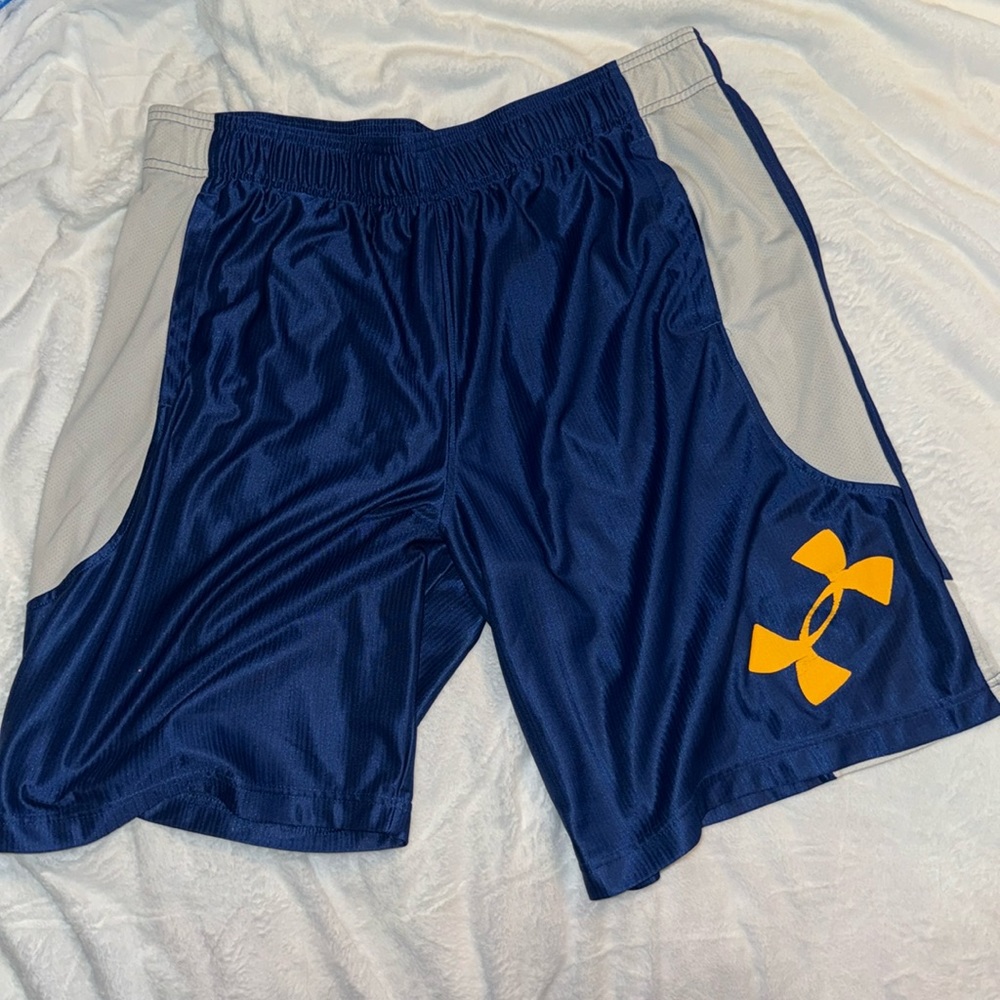 2XL Under Armour Shorts